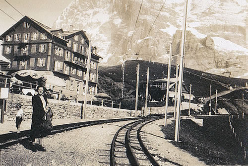 Pip by mountain railway